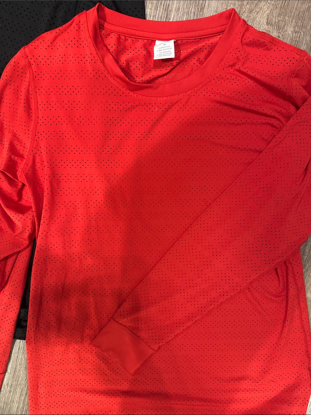 Zyia Perforated Long Sleeve Active Tops - Black & Red - Picture 3 of 4